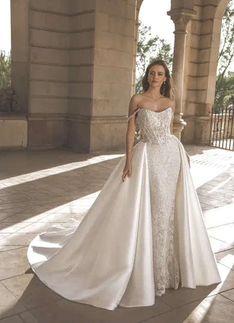 Finn wedding dress by ÉLYSÉE, ball gown, lace