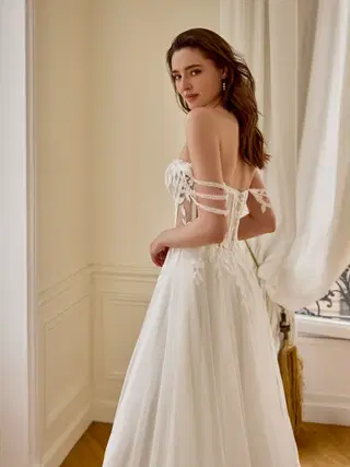 Rosalie by Adore - view 4 of 7