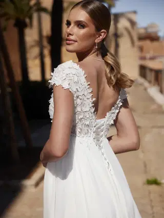 Yasmina by Bianco Evento - view 4 of 4