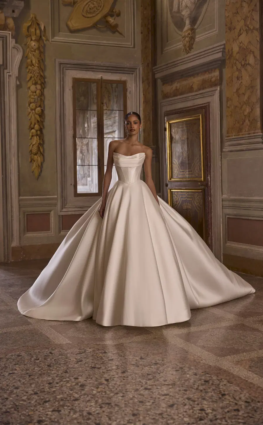 Avery 63234 by Veni Infantino: Ball Gown silhouette, straight neckline, sleeveless, satin
