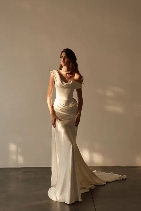 Ginger wedding dress by Milla Nova, mermaid, silk