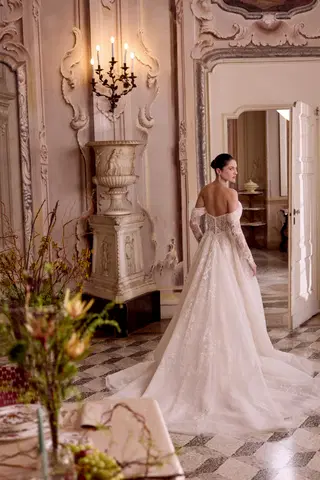 Leilani by Justin Alexander - view 5 of 7