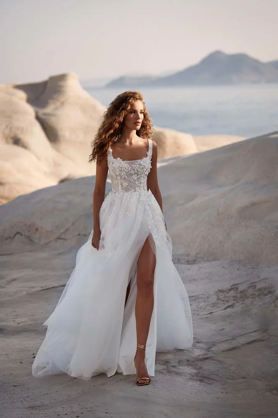 Giorgina by Milla Nova: A-Line silhouette, square neckline, glittery fabric