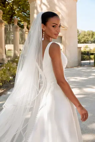 44585 by Sincerity Bridal - view 2 of 10