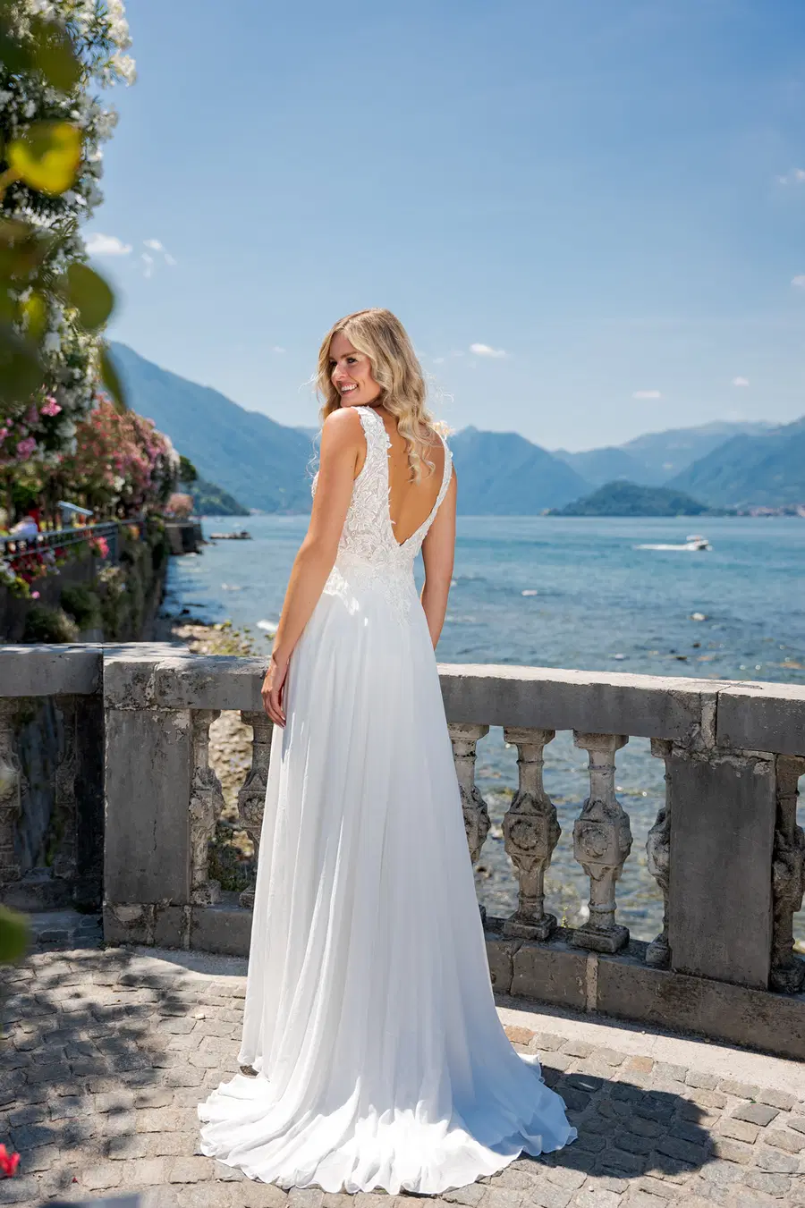 VN50 ivory by Vera Nova - view 4 of 4