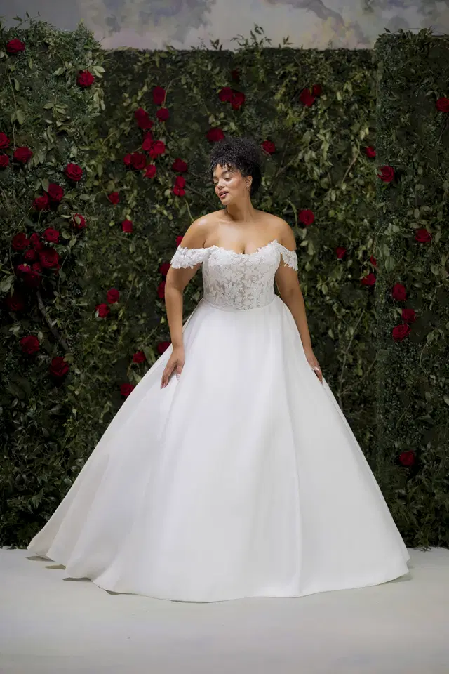 Tendresse 1020022 by Mori Lee: Ball Gown silhouette, sweetheart neckline, lace