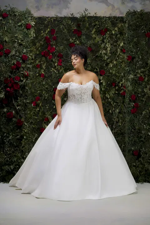 Tendresse 1020022 wedding dress by Mori Lee, ball gown, lace