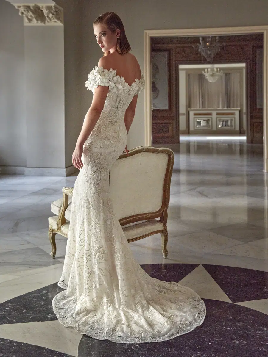 GADISE by Pronovias Privée - view 2 of 2