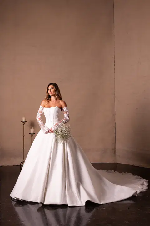 Style RB4221 wedding dress by Rachel Allan, A-line, tulle