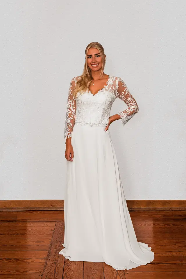 Top STBC 9974 by myprettydress by Basedow: illusion neckline, long sleeves, lace