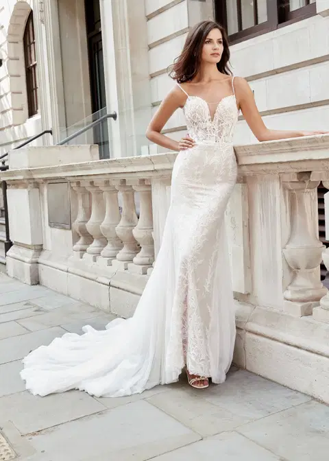 Judi Dench wedding dress by Dando London, mermaid, lace