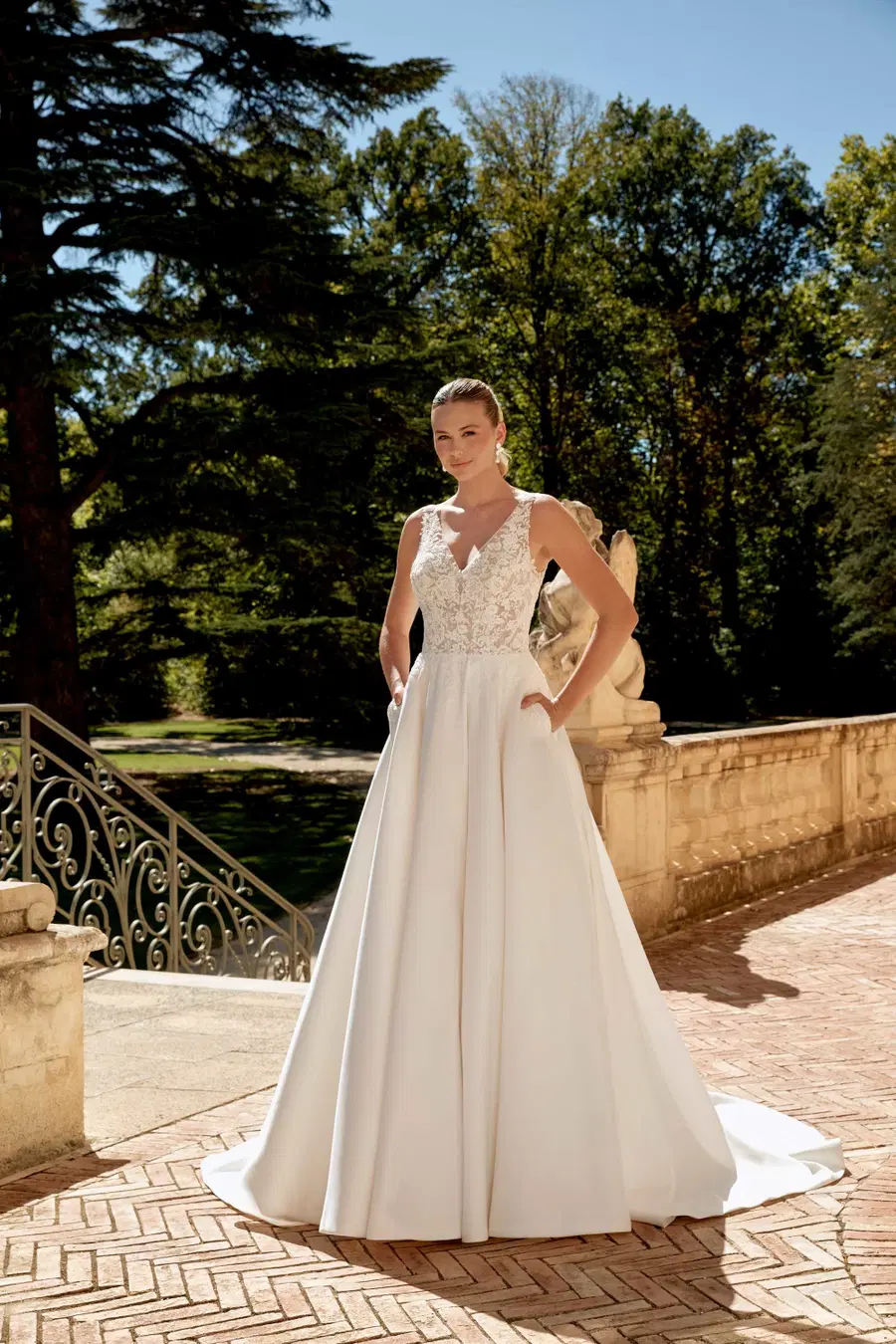 44589 by Sincerity Bridal: A-Line silhouette, V-neck neckline, sleeveless, lace