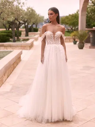 Varanes by Bianco Evento - view 6 of 6