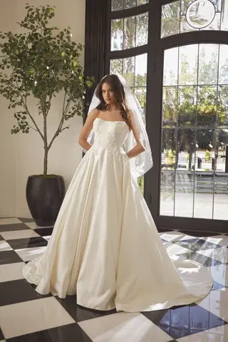 Addison by Casablanca Bridal - view 3 of 8