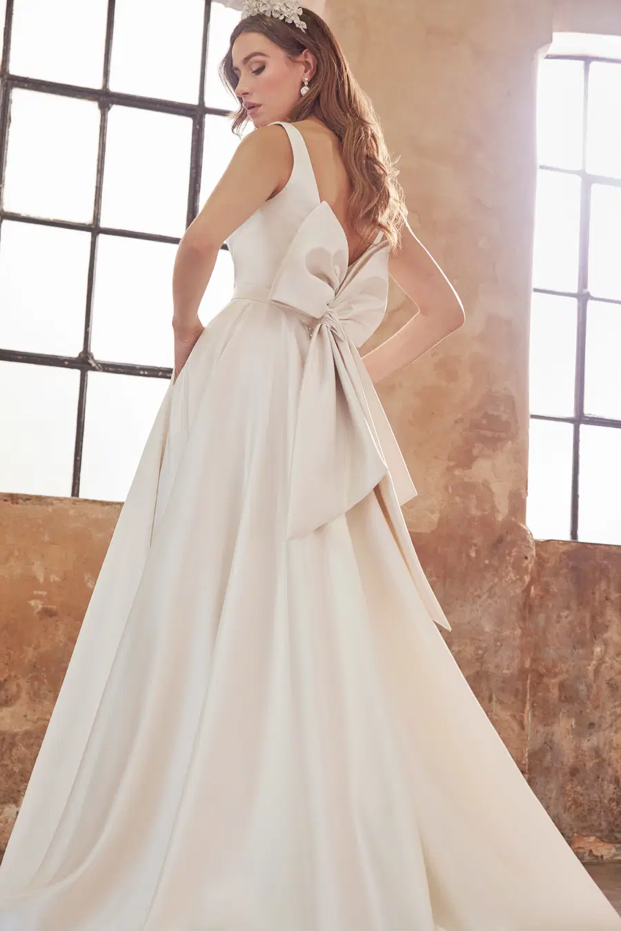 Eloise by Josephine Scott - view 9 of 11