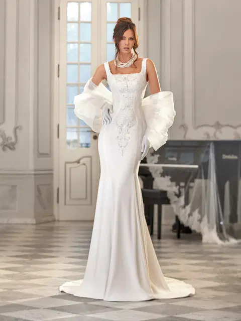 Robin wedding dress by Vanilla Sposa, mermaid, crepe