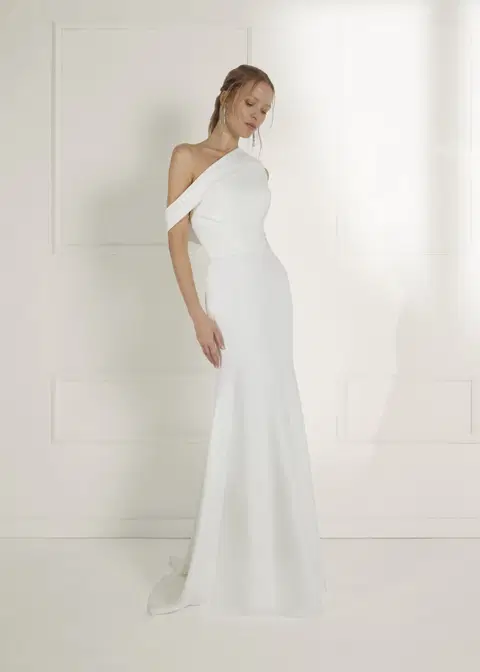 Ante wedding dress by Serravalle, trumpet, crepe