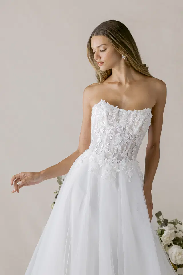 Étoile 1050005 by Mori Lee - view 3 of 3