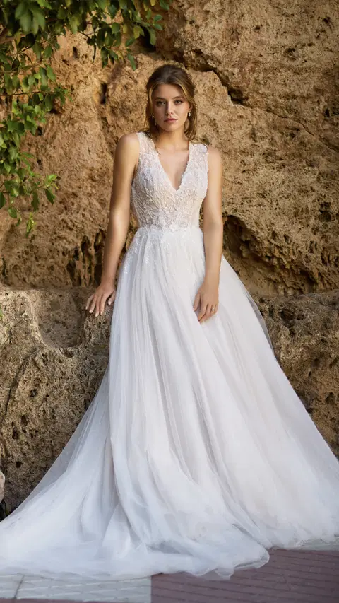 Style TC26213 wedding dress by Très Chic, A-line, tulle