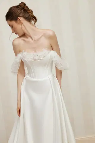 Dolores by Anne Mariée - view 3 of 4