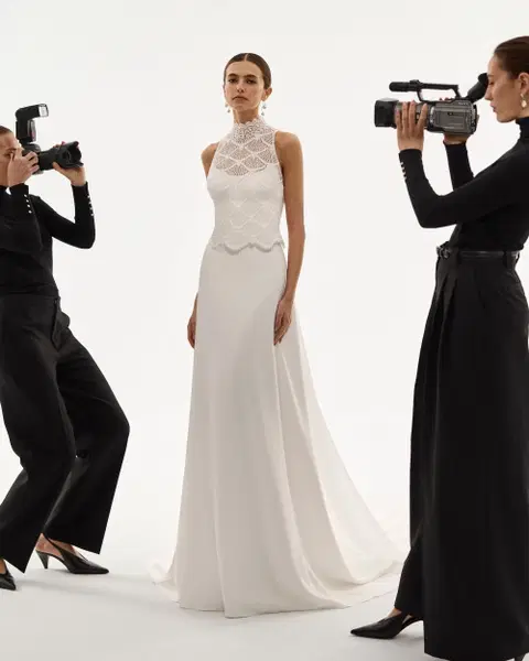 Seilas wedding dress by Rosa Clara, straight, crepe