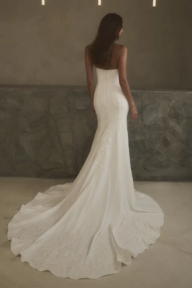 2626 by Casablanca Bridal - view 8 of 8