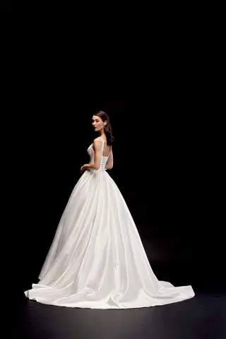 Maris by Justin Alexander - view 4 of 6