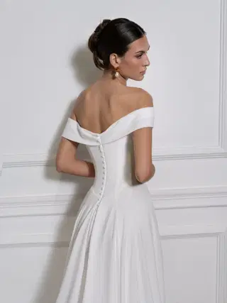 Talia by Avenue by Josephine Scott - view 4 of 5