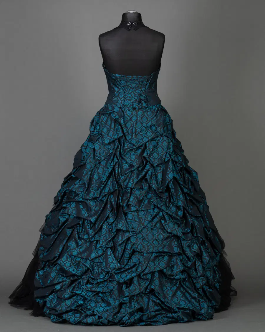 Black Petrol von DarkDreamCouture - Ansicht 2 von 2
