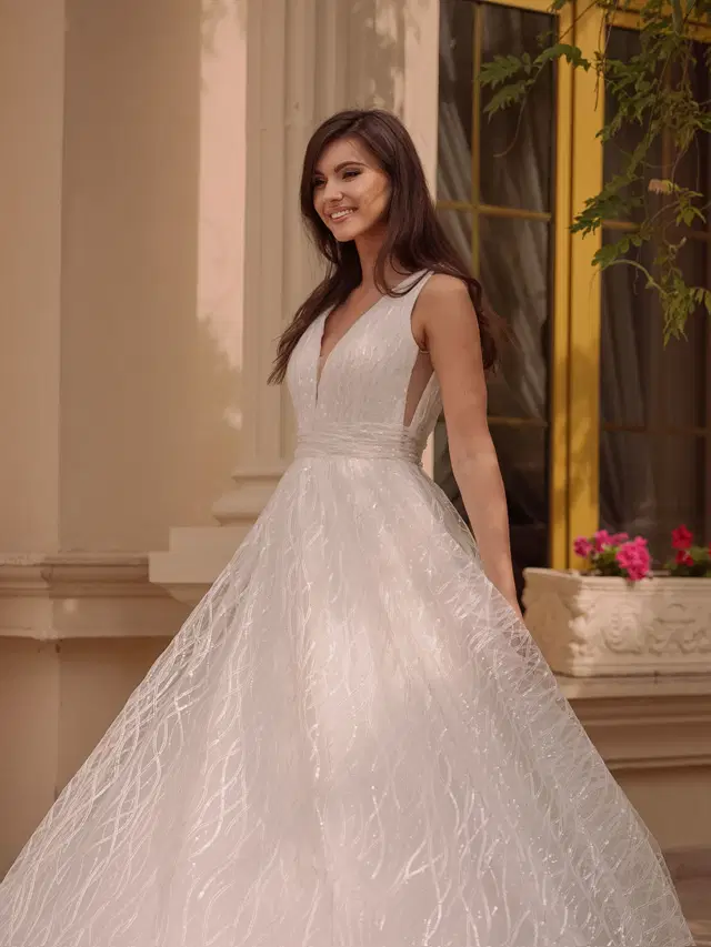 TO-2167T by Agnes: A-Line silhouette, deep V-neck neckline, sleeveless, tulle