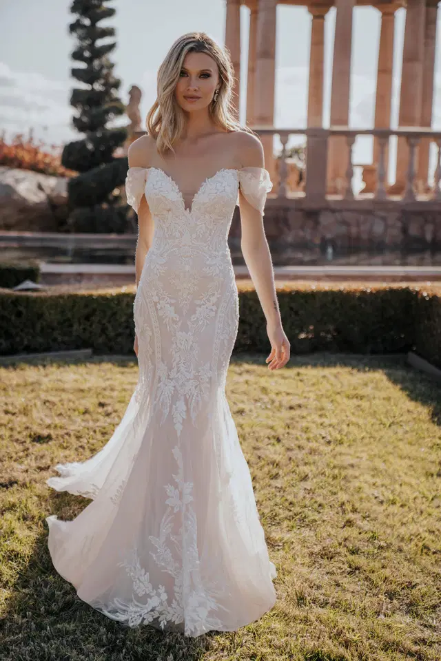 A1163 by Allure Bridals: Mermaid silhouette, deep V-neck neckline, short sleeves, lace