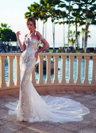 STASIA by Enzoani - view 4 of 8
