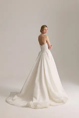Elodie by Josephine Scott - view 2 of 5