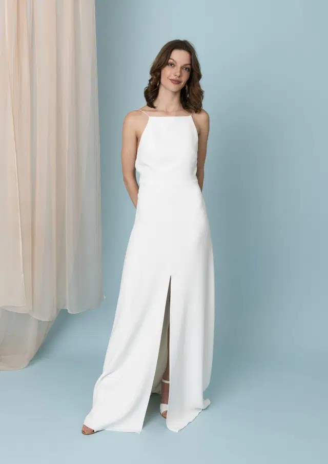 Roxama by Kisui: Straight silhouette, straight neckline, sleeveless, crepe