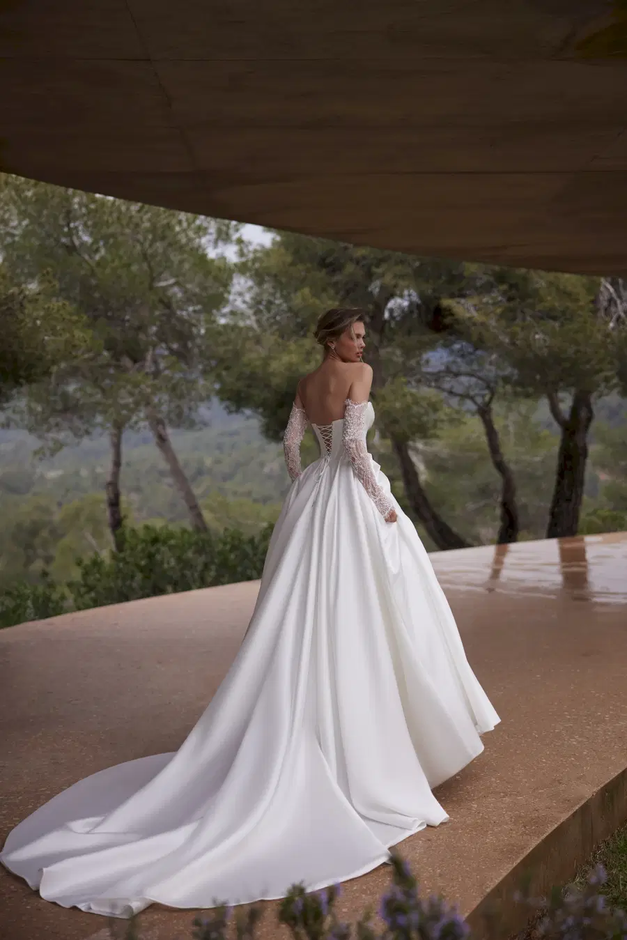 Kloe by Eva Lendel - view 4 of 4