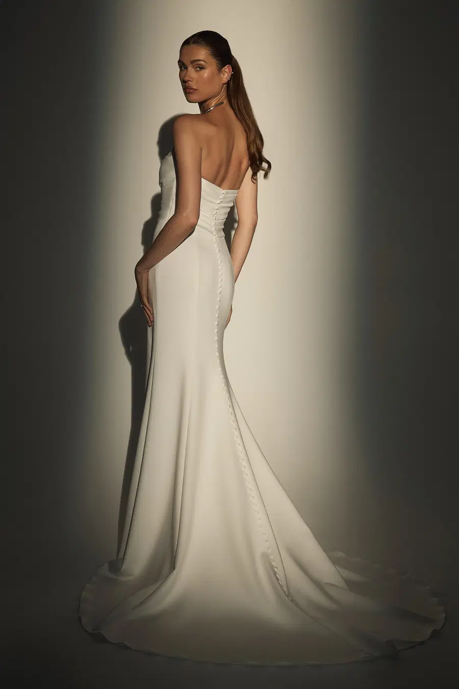 LE168 by Casablanca Bridal - view 5 of 7