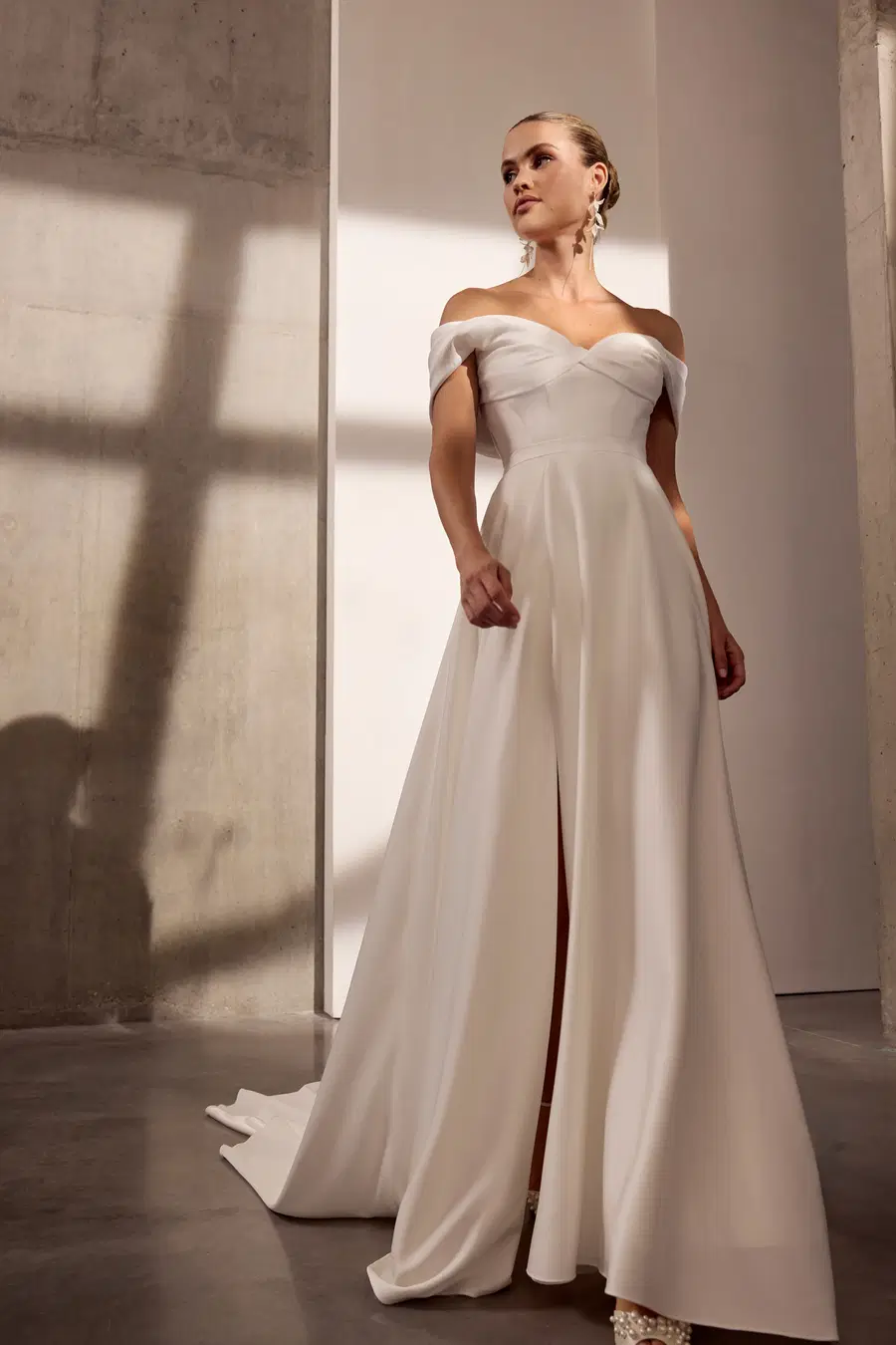 Monique by Avenue by Josephine Scott - view 2 of 7