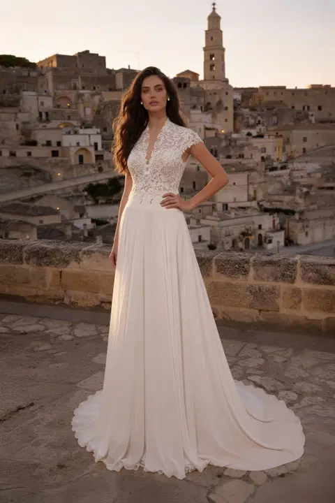 Style 8425 wedding dress by Monica Loretti, A-line, lace