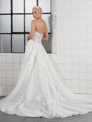 Astrid by Avenue by Josephine Scott - view 4 of 4