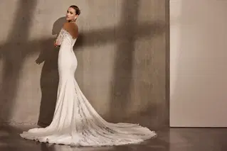 Renee by Avenue by Josephine Scott - view 4 of 4