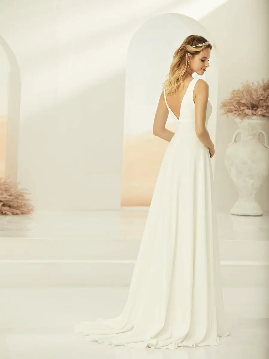 ANASTASIA by Bianco Evento - view 3 of 3