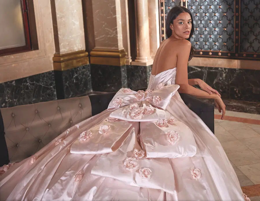 DP552 by Demetrios - view 8 of 8