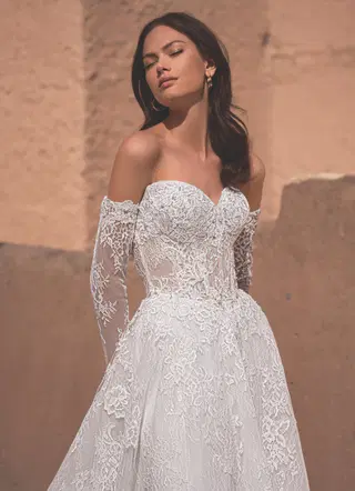 Tia by Enzoani - view 3 of 4