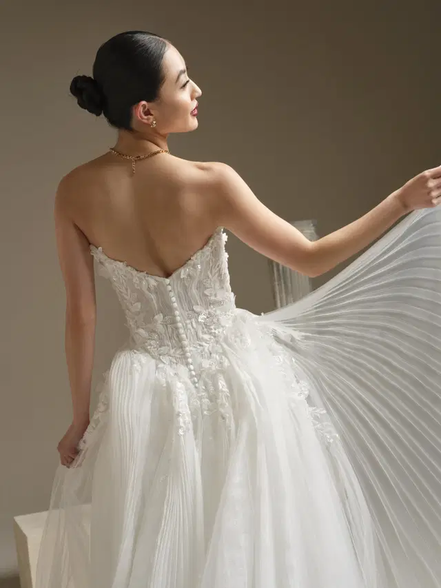 Jayna by Sottero & Midgley - view 8 of 9
