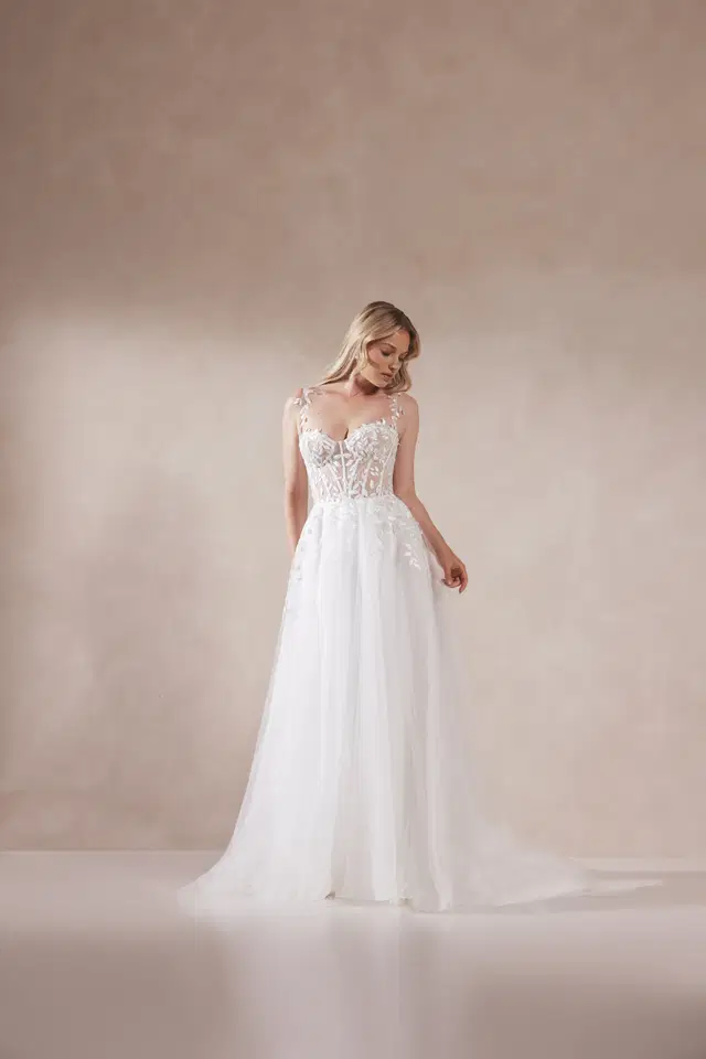Seraphina by Adore: A-Line silhouette, sweetheart neckline, tulle