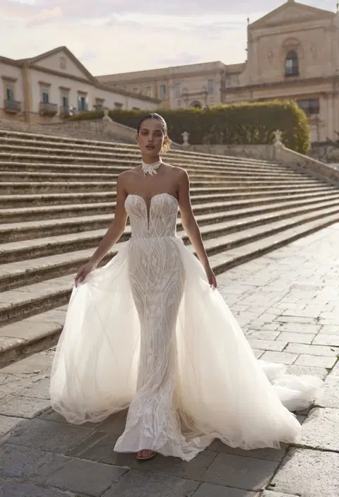 Theodora 25-024 wedding dress by Ricca Sposa, mermaid, lace