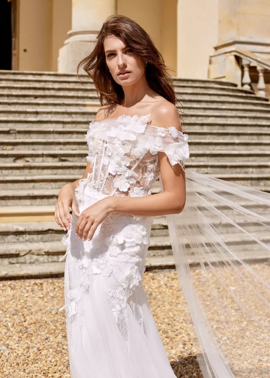 CAPTIVATING by Dando London - view 2 of 3