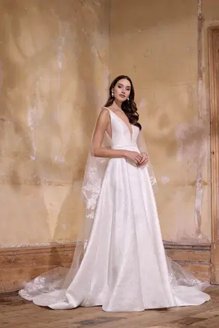 Arden by Josephine Scott - view 3 of 8