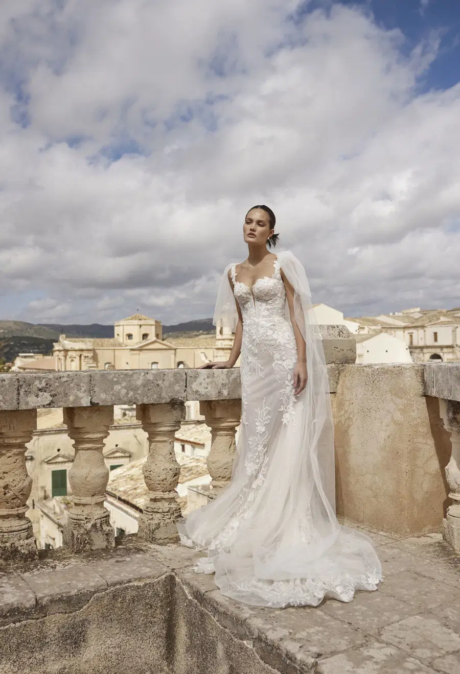 Oriana 25-001 by Ricca Sposa: Mermaid silhouette, sweetheart neckline, sleeveless, lace