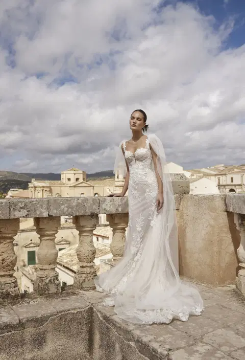 Oriana 25-001 wedding dress by Ricca Sposa, mermaid, lace